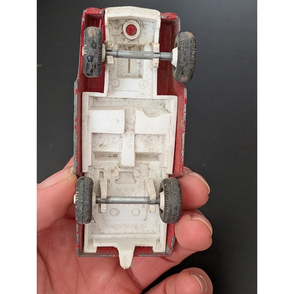 Vintage 1960/70's Tootsietoy Big Engine Chevy‎ Vega Sport Ranch Diecast Car Red
